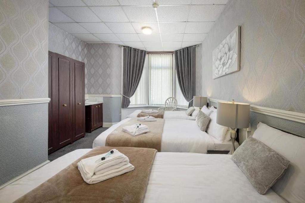 Sonora Park Hotel Blackpool Bagian luar foto